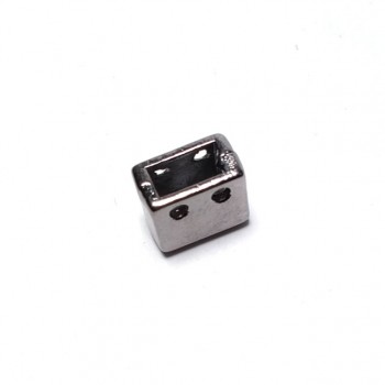 Dikme Bağucu 8 x 9 mm Küp Şekil  Çap 6 mm boy E 1458