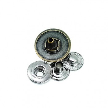 Çıtçıt Düğme Logo ve Motif Desenli 17 mm 28 boy E 454