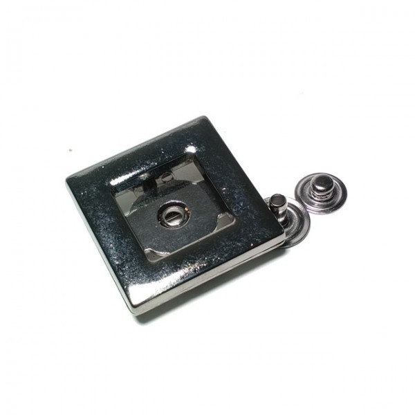 Kare Şekil Kaban ve Deri Mont Çıtçıt Düğmesi 30 x 30 mm Е 1221