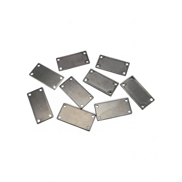 4 Hole Metal Plate – Label Connection Plate 22 mm x 11 mm E 1745