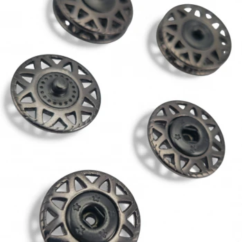  Yıldız desenli 20 mm  32 Boy Çıtçıt  E 2227