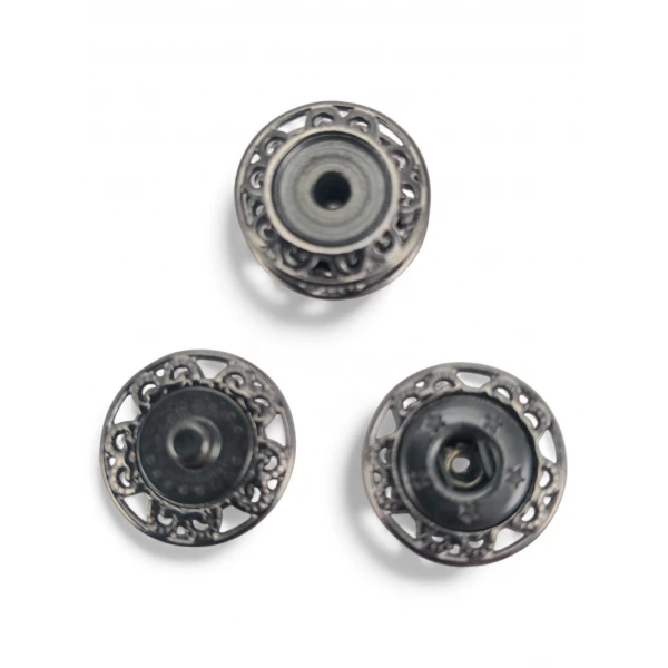 24.7 mm oyma çiçek – barok kıvrım desenli çıtçıt E 2229