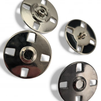Decorative Covered 4 Hole Sewn Snap Fastener 24 mm E 2240 Decorative Covered 4 Hole Sewn Snap Fastener 24 mm E 2240