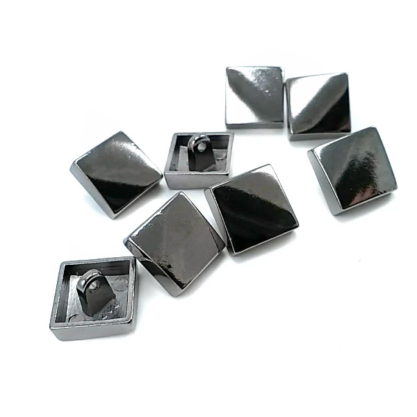 15 mm Shank Button front and detail view