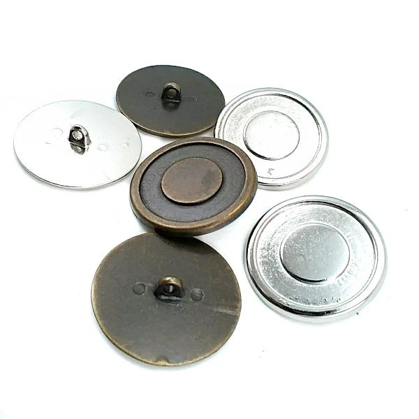 33 mm Mineli / Renkli Ayaklı Düğme ürün görseli 33 mm Mineli / Renkli Ayaklı Düğme ön ve detay görünümü