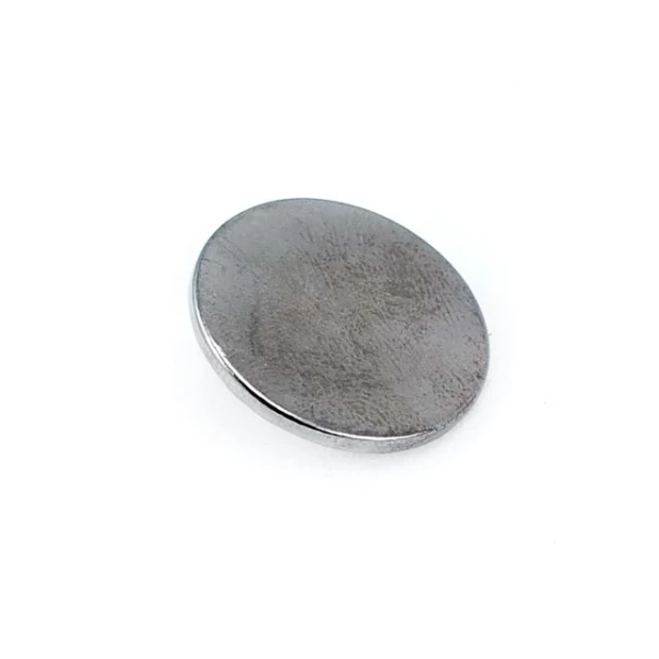 23 mm Shank Button front and detail view