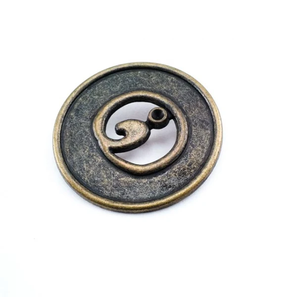 44 mm Shank Button front and detail view
