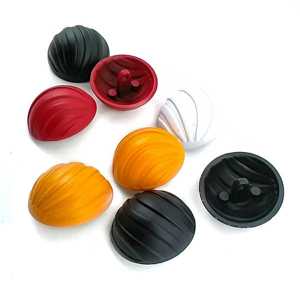 35 mm Shank Button front and detail view