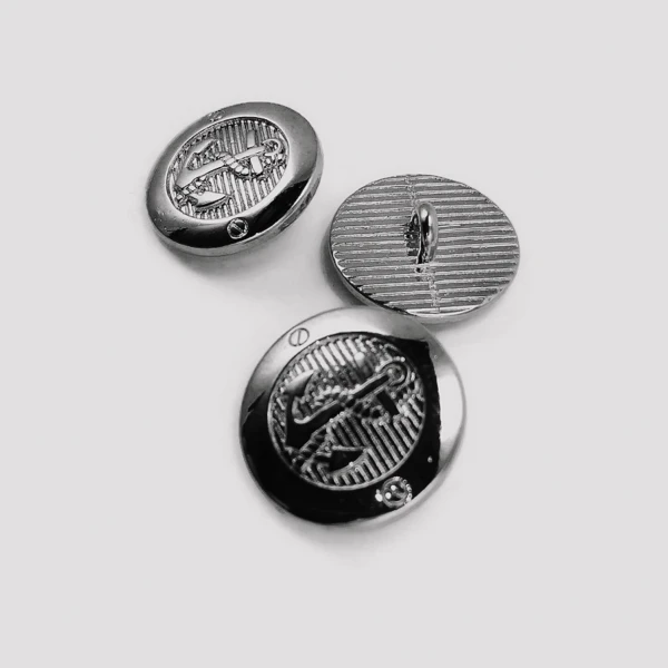 Anchor Patterned Shank Button 17 mm - 28 L  E 2044