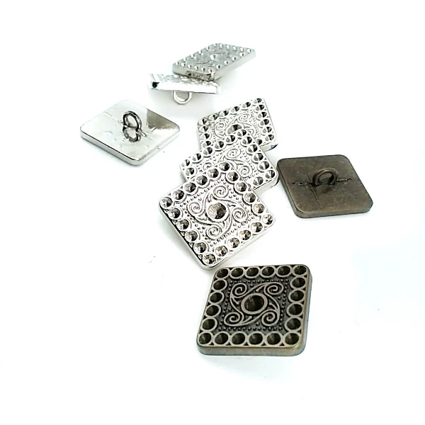19 mm Rhinestone / Crystal Detail Rhinestone / Crystal Button front and detail view
