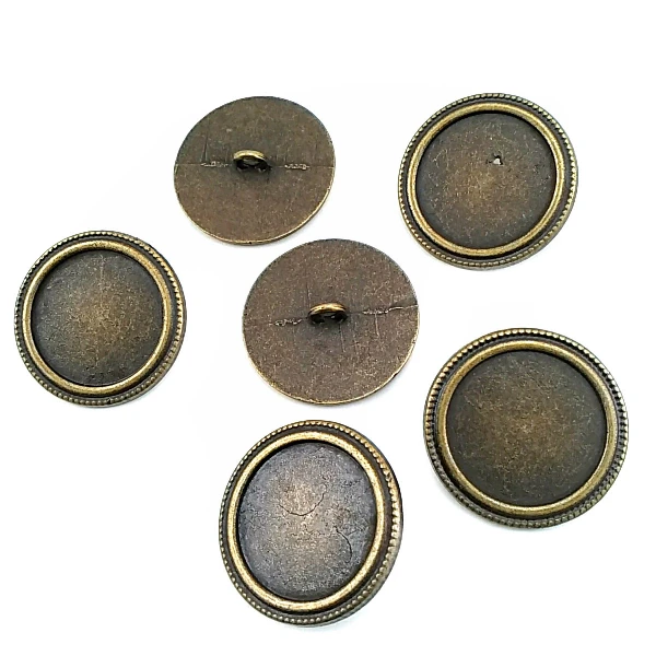 28 mm Shank Button front and detail view