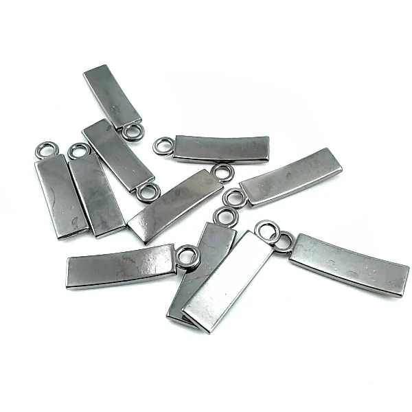 30 mm Zipper Pull front and detail view