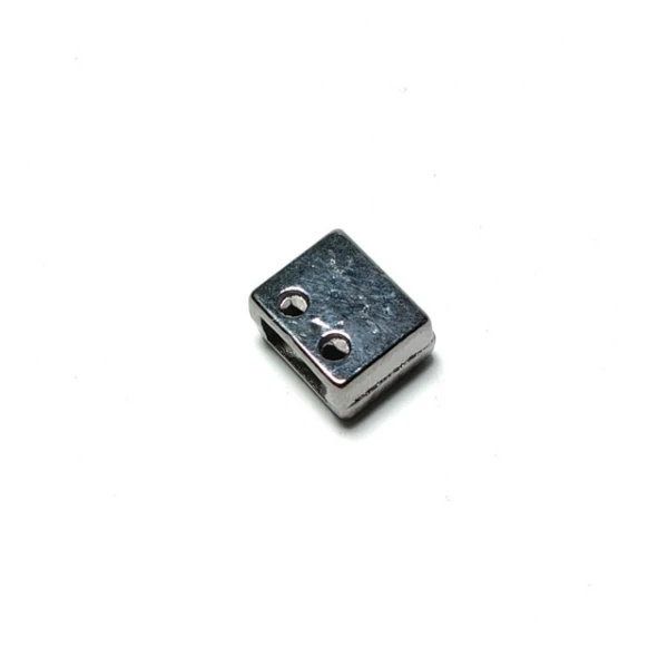 Dikme Bağucu 8 x 9 mm Küp Şekil  Çap 6 mm boy E 1458