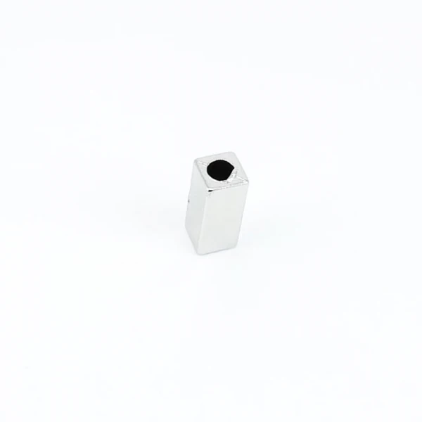 Metal Bağucu Çap 6 mm Boy 14 mm Dikdörtgen Şekil E 1694