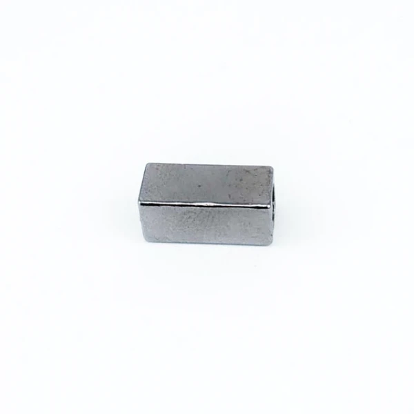 Metal Bağucu Çap 6 mm Boy 14 mm Dikdörtgen Şekil E 1694
