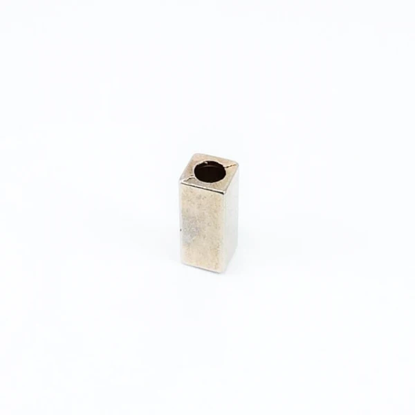 Metal Bağucu Çap 6 mm Boy 14 mm Dikdörtgen Şekil E 1694