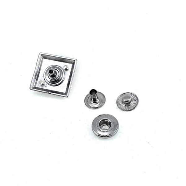 Kare Şekil Çift Renk Mont Çıtçıtı 20 x 20 mm B 67