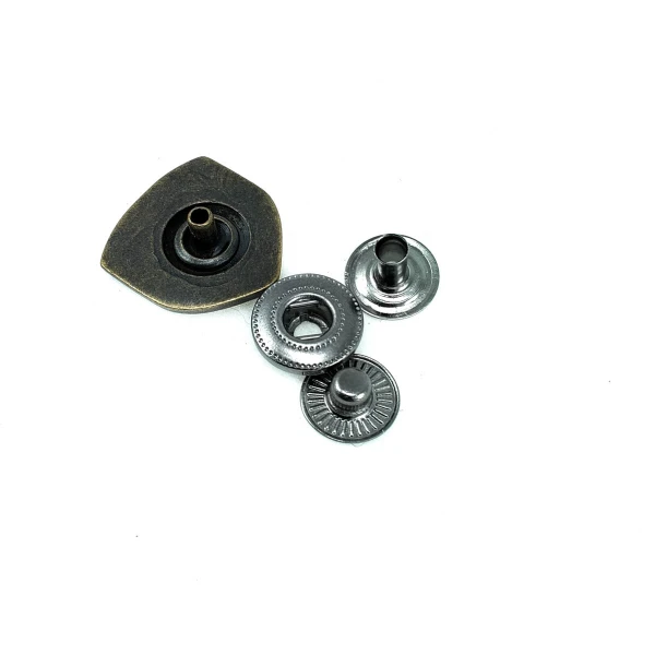 Shield Shape Snap Fasteners Button 20 x 18 mm E 1256