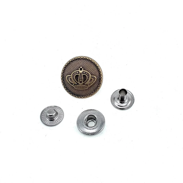 Taç Logolu Zamak Çıtçıt Düğme 18 mm - 29 boy E 1466 V1