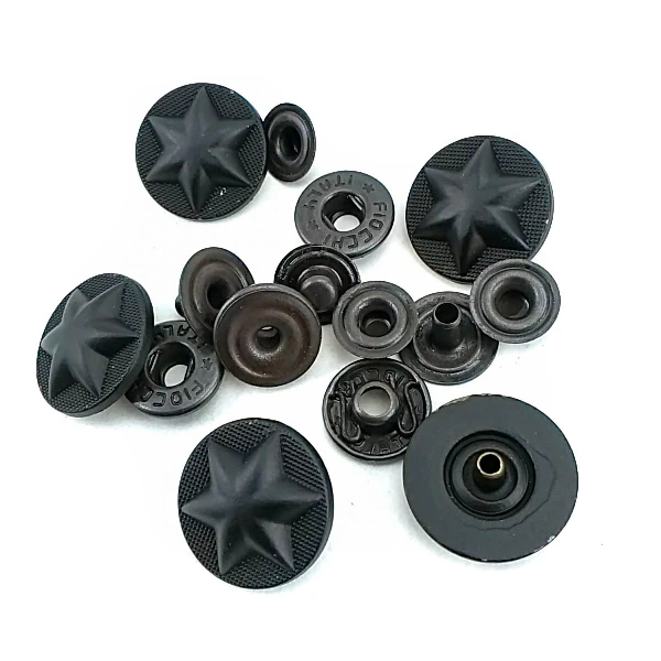 Metal Yıldız Tasarımlı Çıt çıt Düğme Mat Boya 17 mm - 27 boy E 1482 MN
