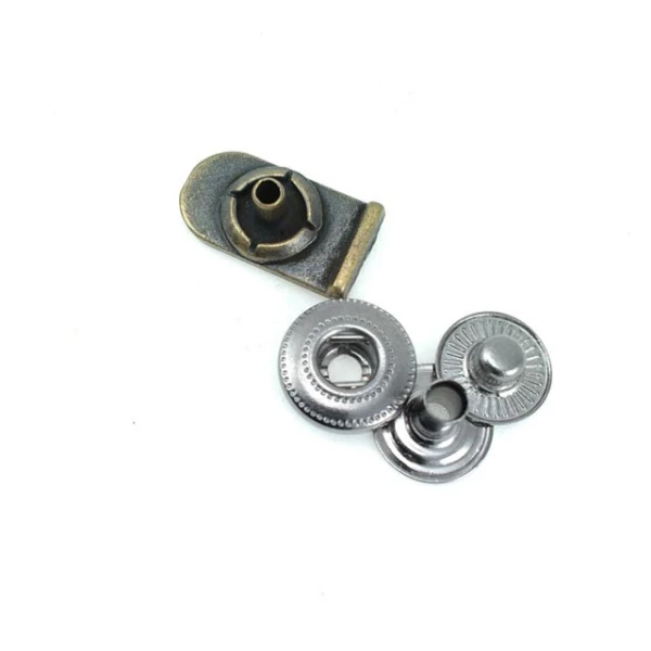 Jackets and Coats Snap Fasteners Buttons 17 x 9 mm E 149