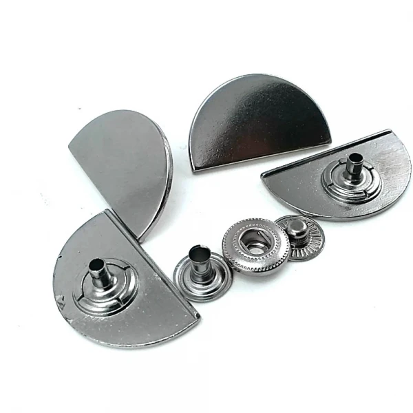 Yarım Daire Şekil Dış Giyim Çıtçıtı 30 x 17 mm E 1579