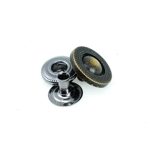Çıtçıt Düğme Estetik ve Şık 15 mm - 24 boy E 354