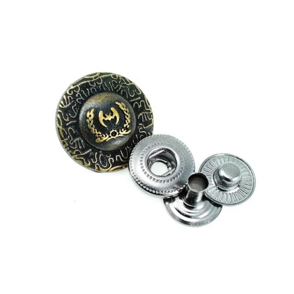 Snap Fasteners Button Logo and Motif Patterned 17 mm 28 L E 454