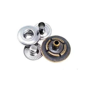 Plus Patterned Snap Fasteners Button 15 mm 24 L E 572