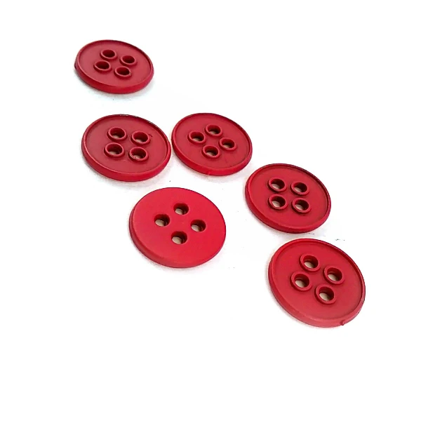 17 mm Sew-Through Button front and detail view