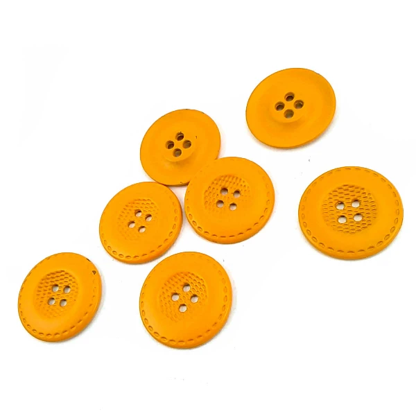 Four Hole Metal Sewing Button Matt Dyed 25 mm 40 L E 460 BY