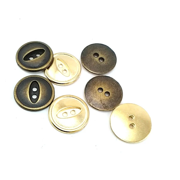 20 mm Sew-Through Button front and detail view