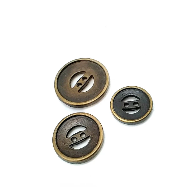 23 mm Two hole post metal button 37 lignes