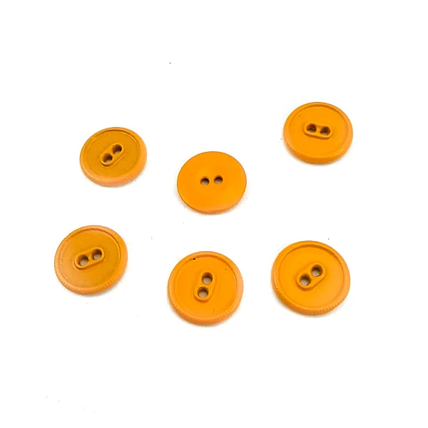 14 mm Sew-Through Button front and detail view