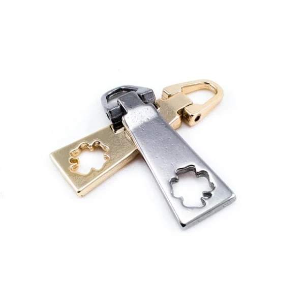 38 mm x 10 mm Fermuar Elciği Yonca Desen B 120