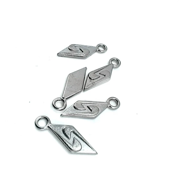 24 mm Fermuar Elciği ön ve detay görünümü