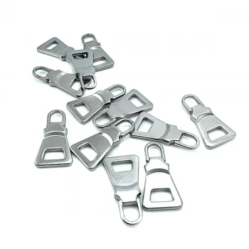 Fermuar Elciği Her Ürüne Uygun 28 mm x 14 mm E 1235