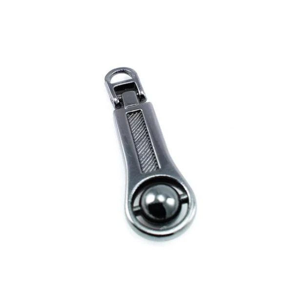 40 mm Zipper Pull front and detail view