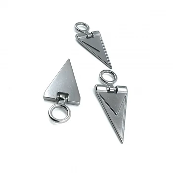  Zipper Pull 4 cm With Black Epoxy Triangle Shape Zipper Pulls for Coats and Jackets E 1787