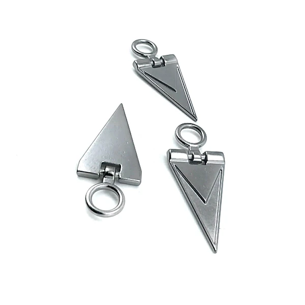 Zipper Pull 4 cm With Black Epoxy Triangle Shape Zipper Pulls for Coats and Jackets E 1787