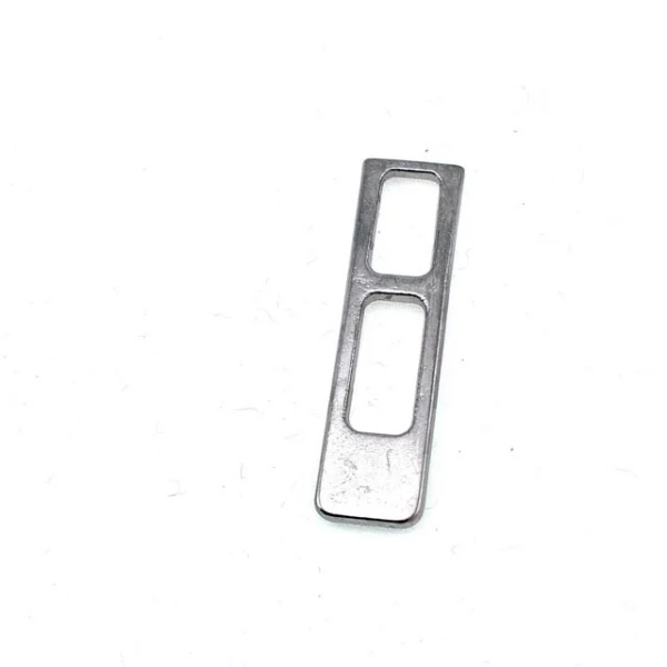 28 mm x 8 mm Plain Zipper Puller