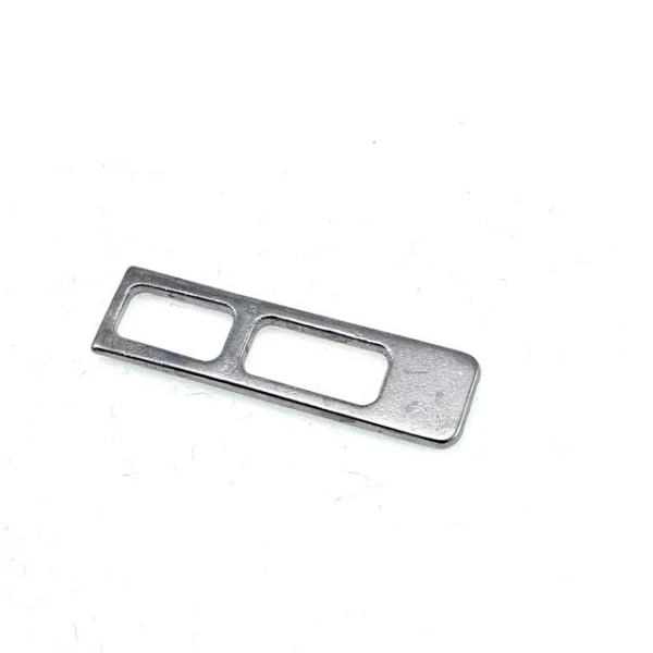 28 mm x 8 mm Plain Zipper Puller