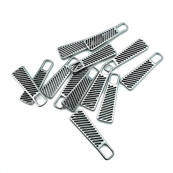 Fermuar Elciği 37 mm x 11 mm Yelpaze Tasarımlı E 742