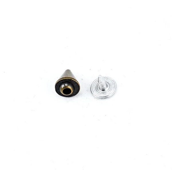8 mm Rivet front and detail view