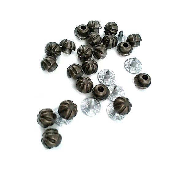 7.4 mm Rivet front and detail view