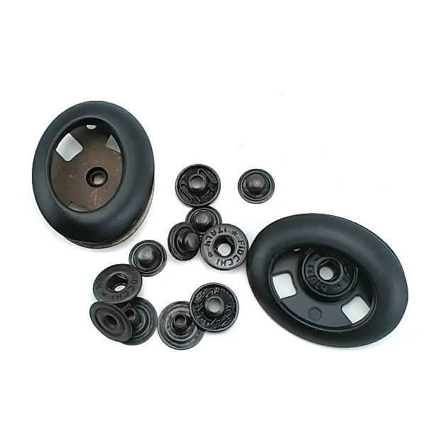 30 mm Snap Fastener front and detail view