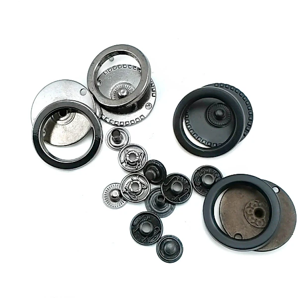 28 mm Snap Fastener front and detail view