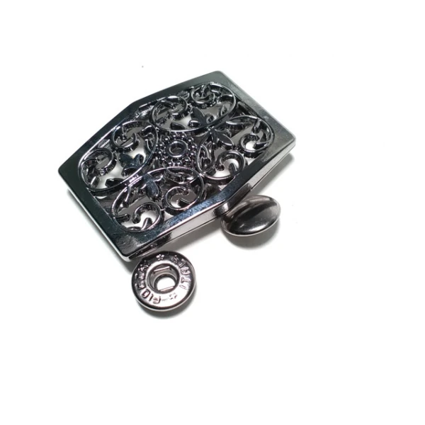 Stylish patterned metal snap button 45 x 32 mm