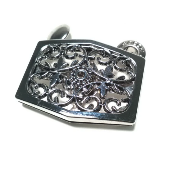 Stylish patterned metal snap button 45 x 32 mm