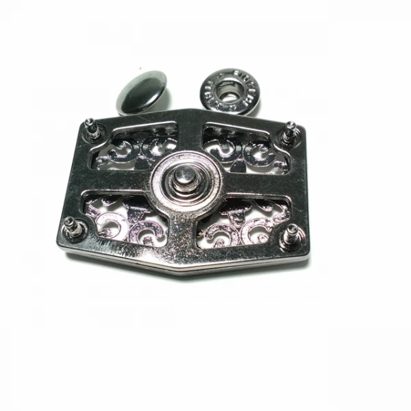Stylish patterned metal snap button 45 x 32 mm